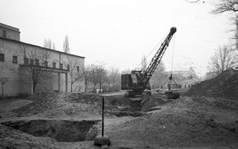 Köztársaság téri kazamaták keresése 1956-ban