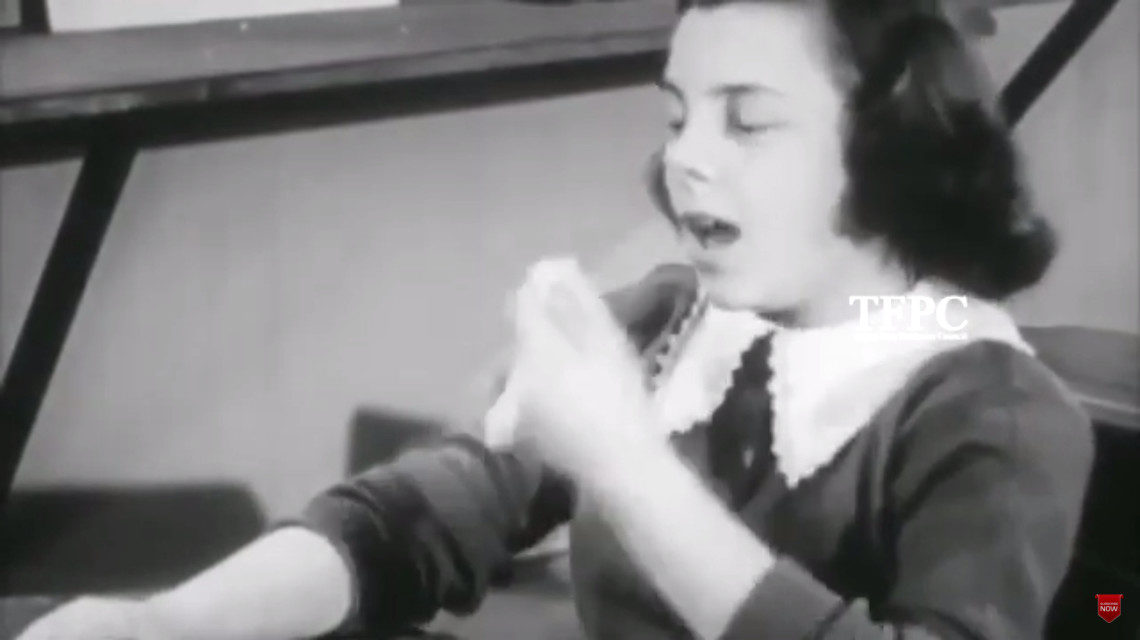 Az 1956-os kisfilm valójában egy modern szatirikus videó a koronavírusról.