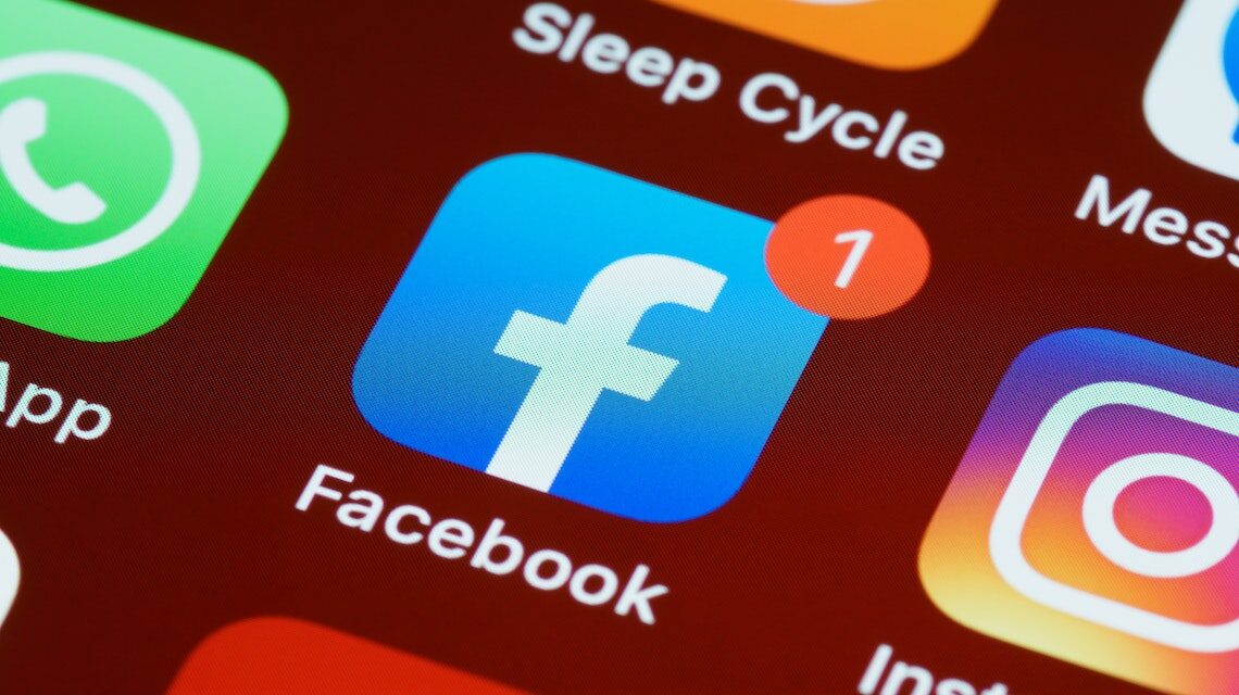 Facebook WhatsApp Instagram