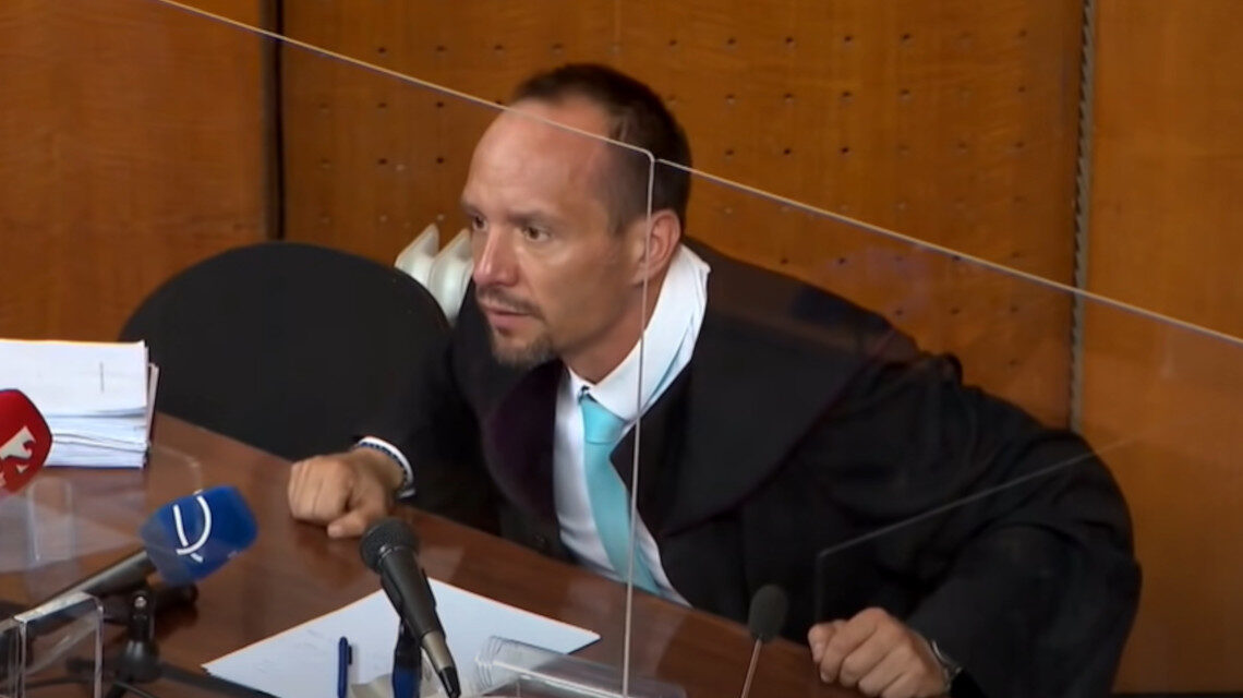 holdampf gusztáv bíró beolvas