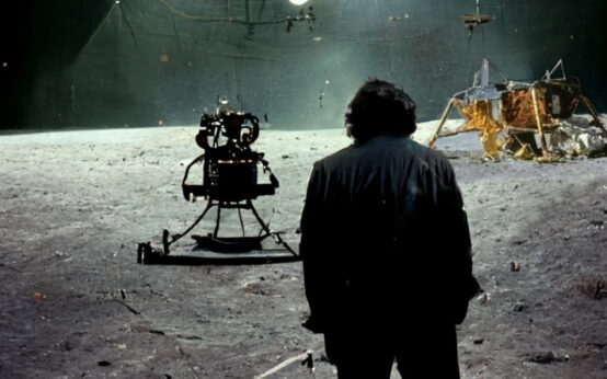 Holdra szállás Kubrick kamu