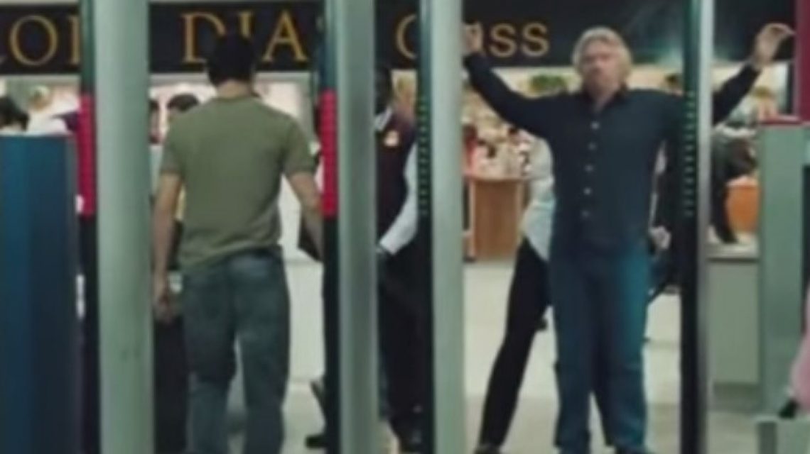 Richard Branson egy James Bond filmben