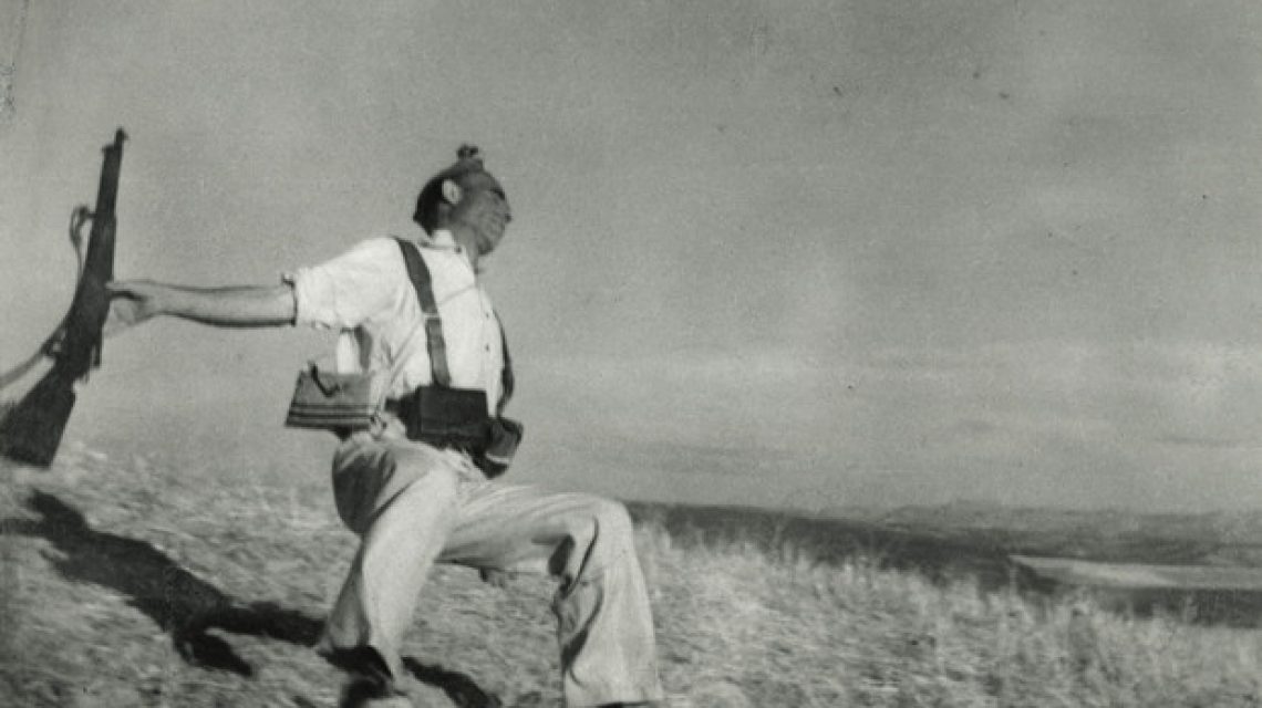 Robert Capa legendás fotója a milicistáról